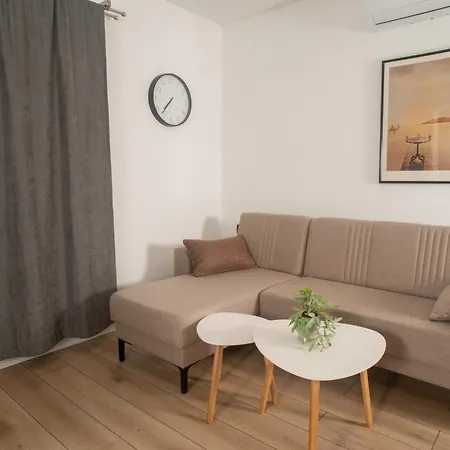 Kuca Na Uscu Appartement *