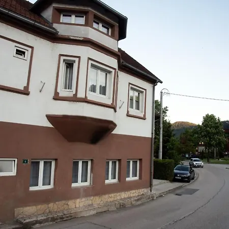Apartment Kuca Na Uscu